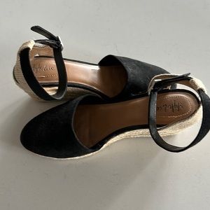Black espadrilles with low natural wedge, size 7.5.